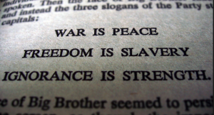 Screenshot 1984 War is Peace